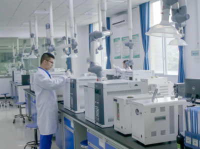 久日新材 科技创新领域“学院派”与“实干家”的完美融合